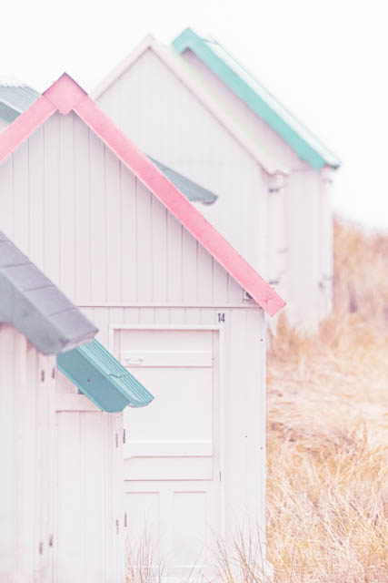 Délire photographique avec les cabanes de Gouville sur Mer par Lionel DIVAY